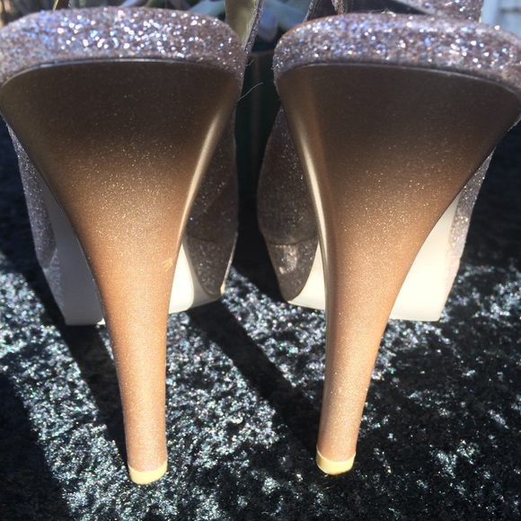 Madden Girl gold glitter platform peep toe heels - Picture 5 of 8